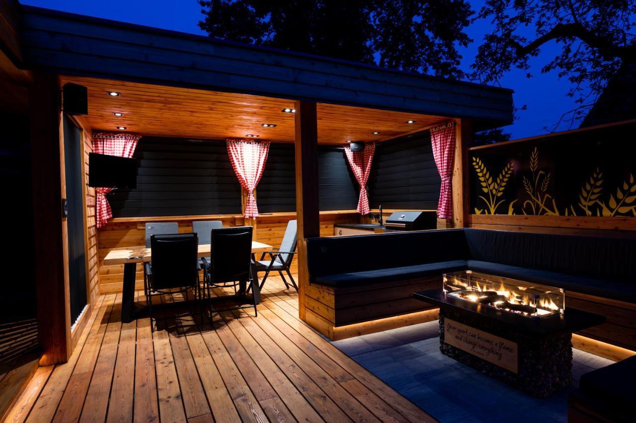 House "Hisca" With Private Terrace, Bbq, Fireplace, Sauna, Hot Tub モジリェ エクステリア 写真