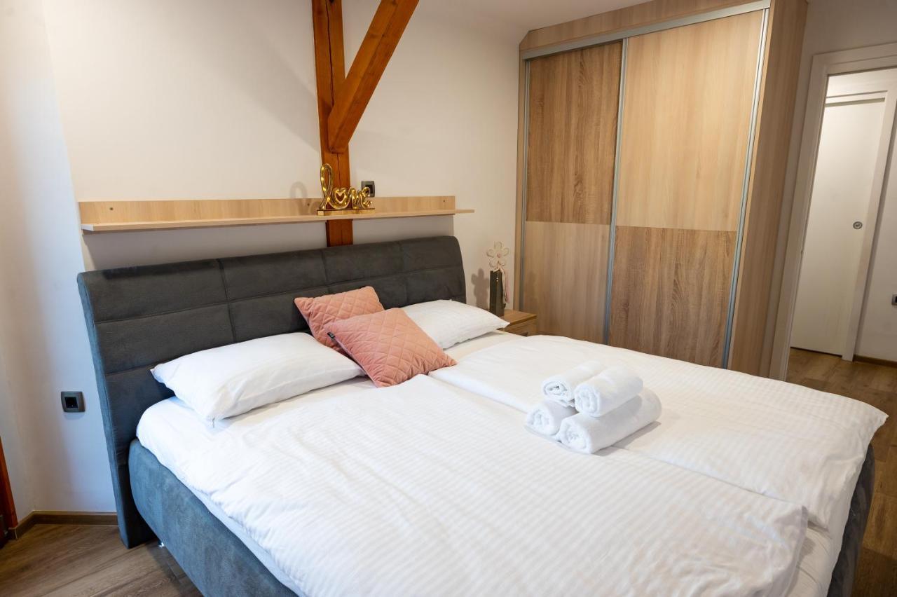 House "Hisca" With Private Terrace, Bbq, Fireplace, Sauna, Hot Tub モジリェ エクステリア 写真